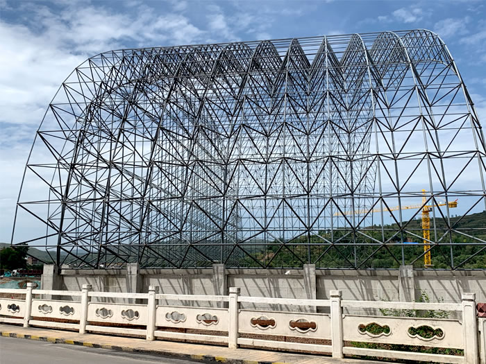 崇左山寨矿储煤棚网架